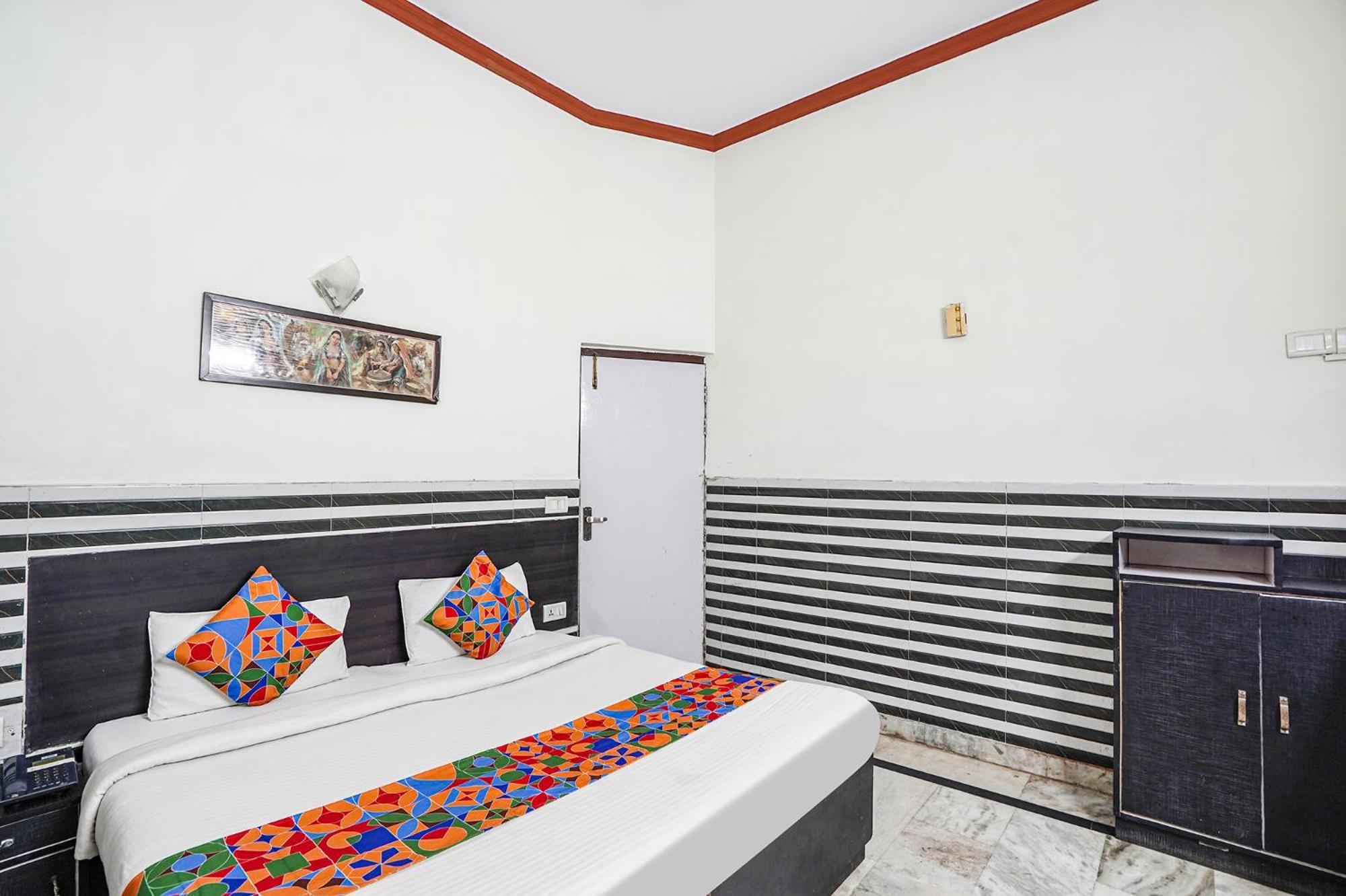 Fabhotel Sarwan Agra  Exteriör bild