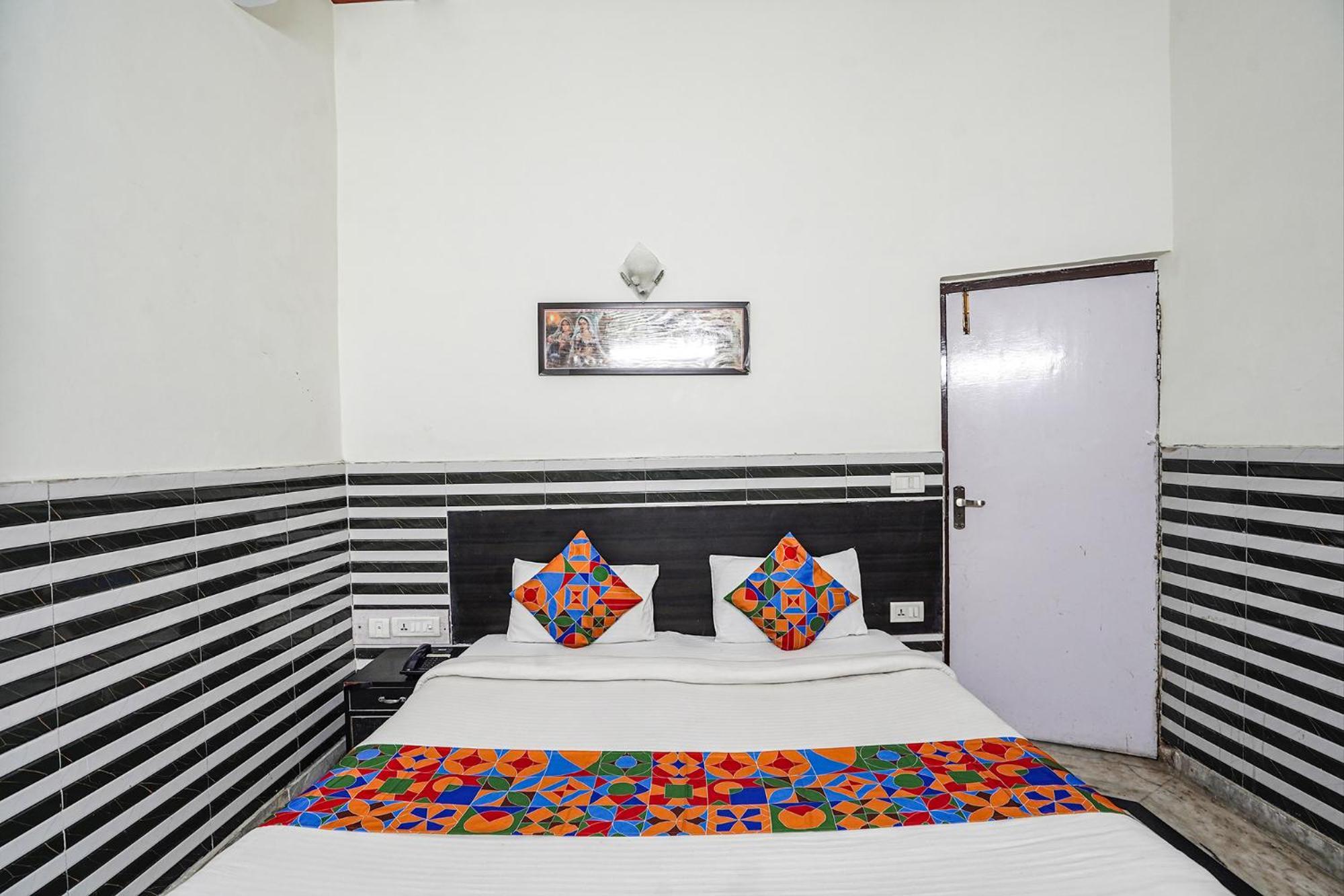 Fabhotel Sarwan Agra  Exteriör bild
