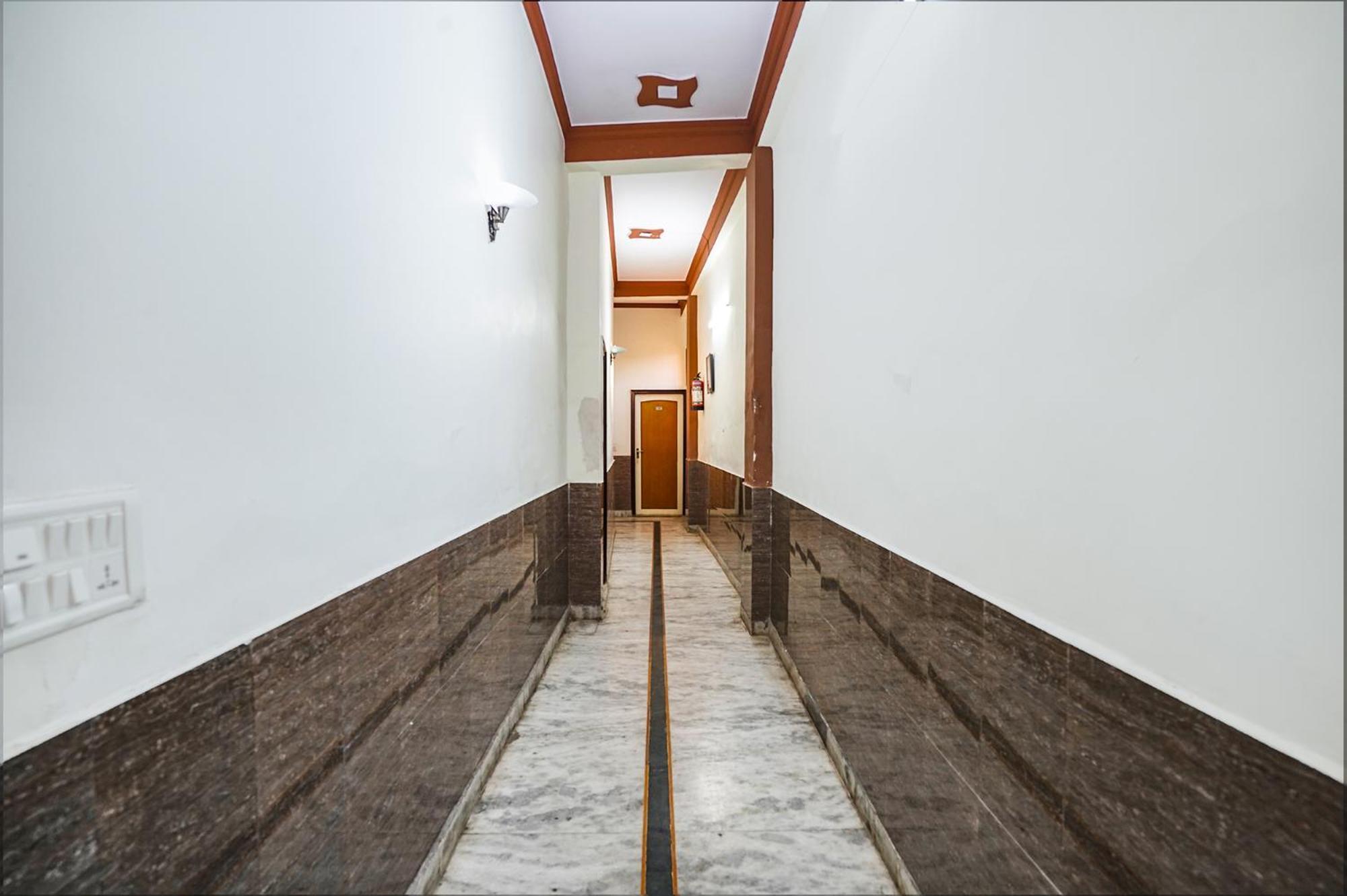 Fabhotel Sarwan Agra  Exteriör bild