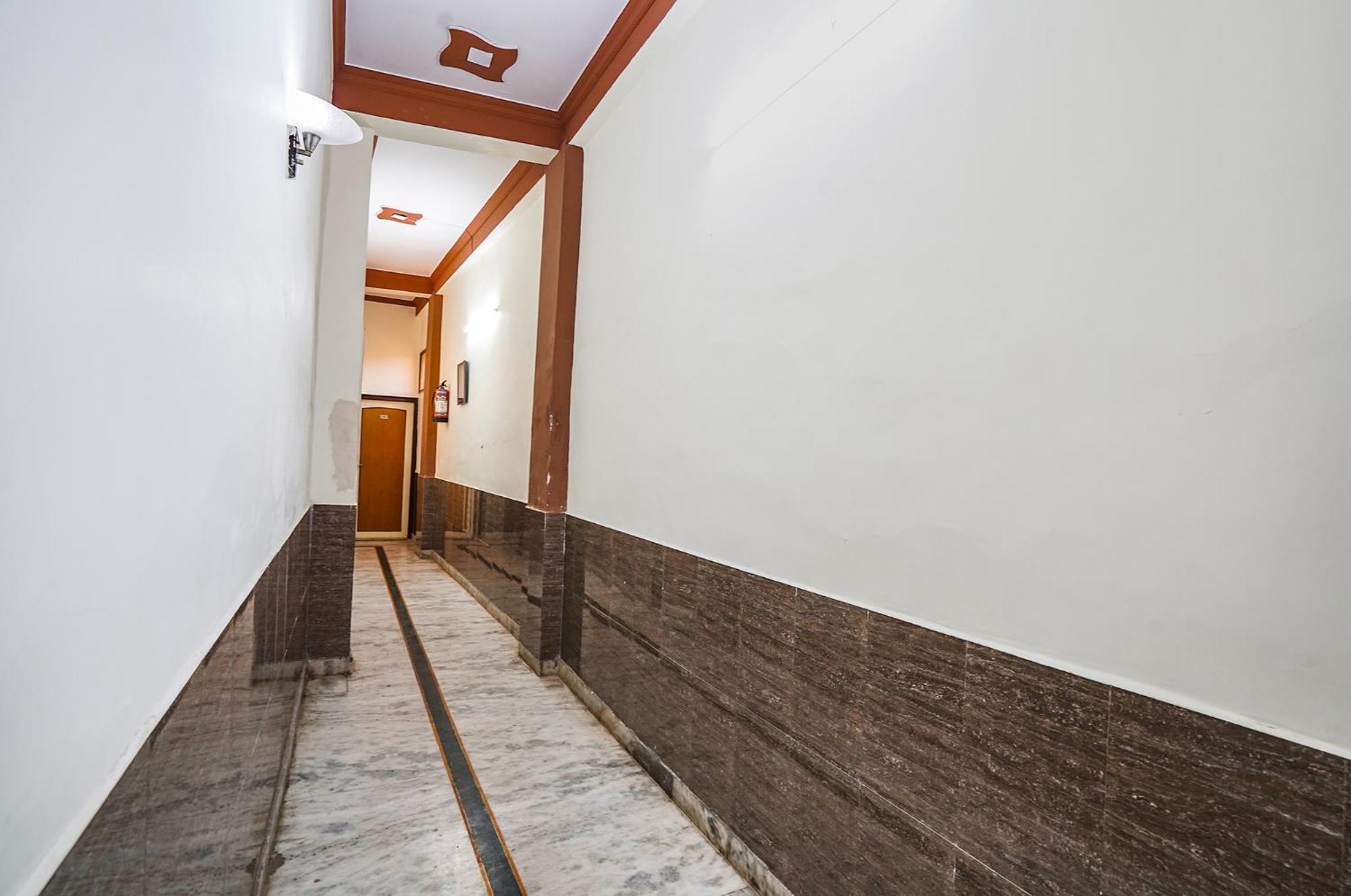 Fabhotel Sarwan Agra  Exteriör bild