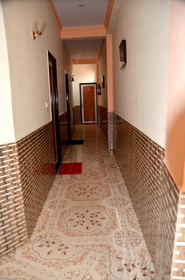 Fabhotel Sarwan Agra  Exteriör bild