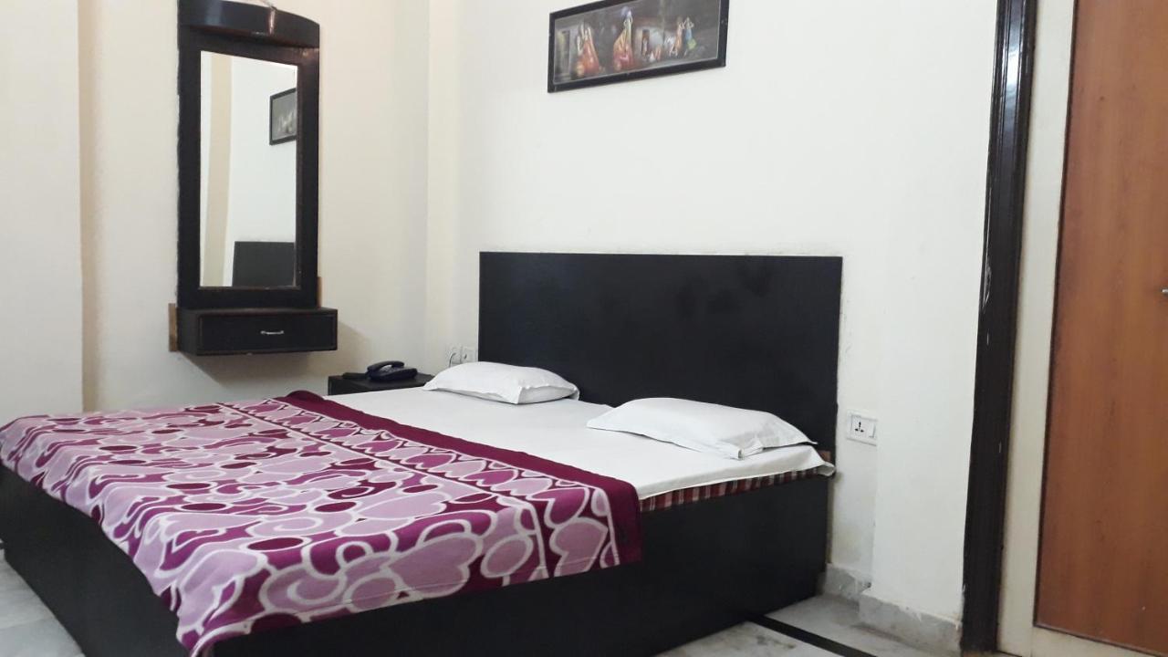 Fabhotel Sarwan Agra  Exteriör bild