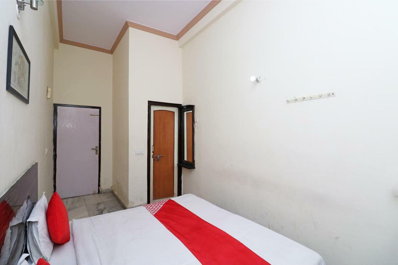 Fabhotel Sarwan Agra  Exteriör bild