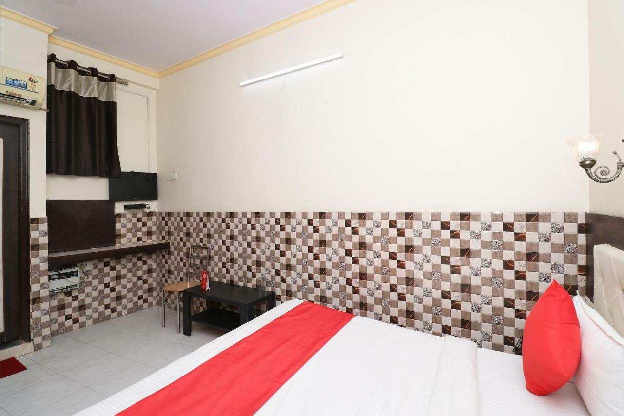 Fabhotel Sarwan Agra  Exteriör bild